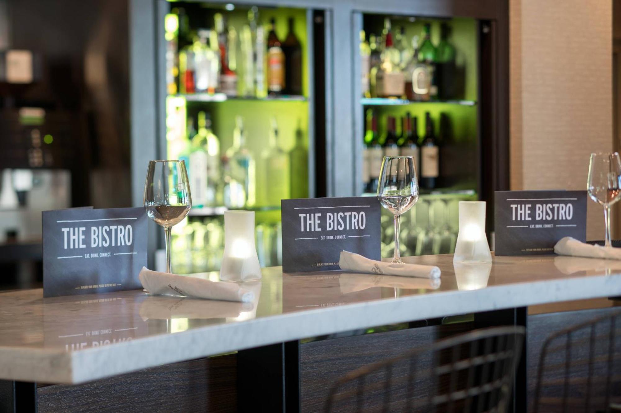 Courtyard By Marriott Richmond Berkeley Hotel Ngoại thất bức ảnh