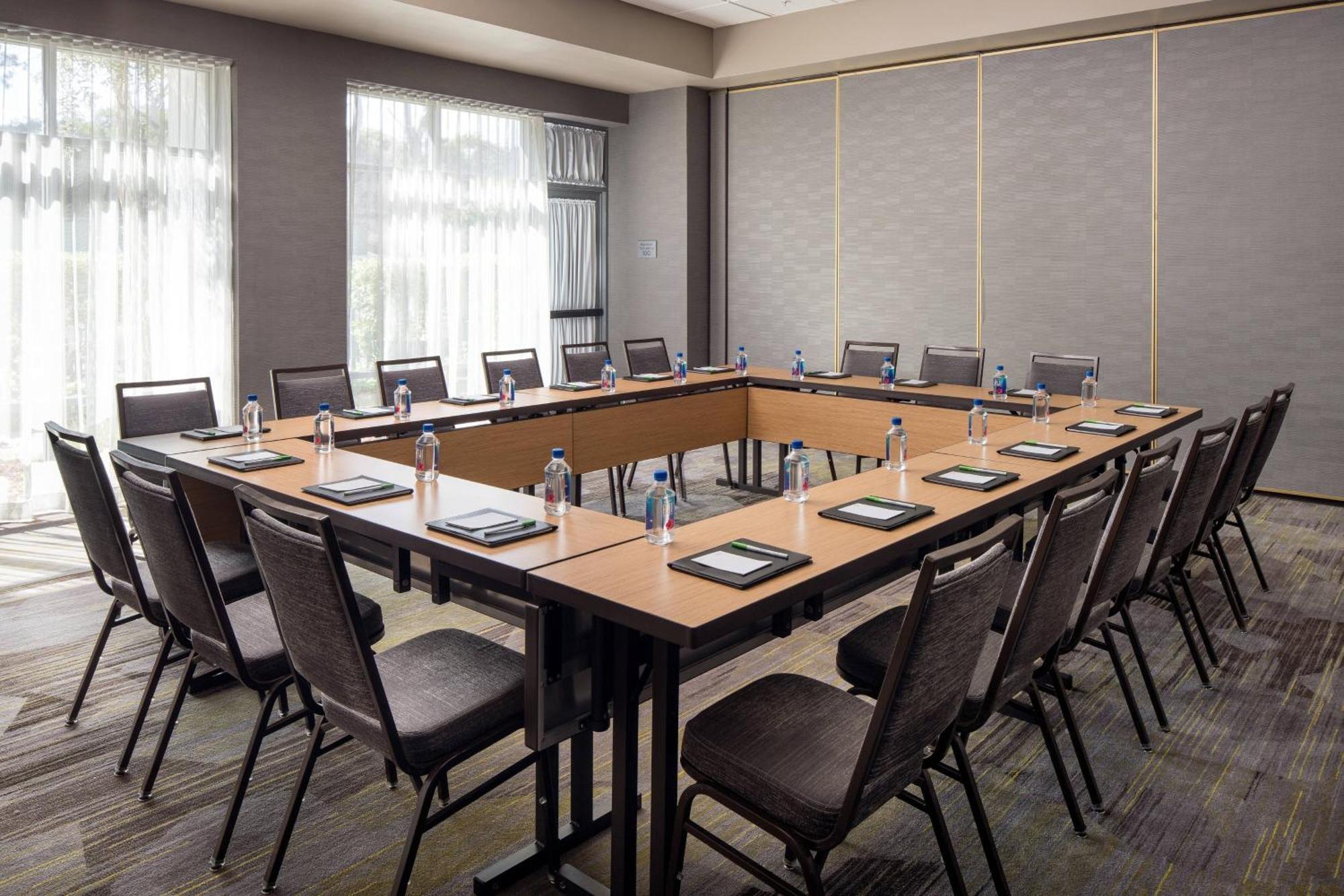Courtyard By Marriott Richmond Berkeley Hotel Ngoại thất bức ảnh