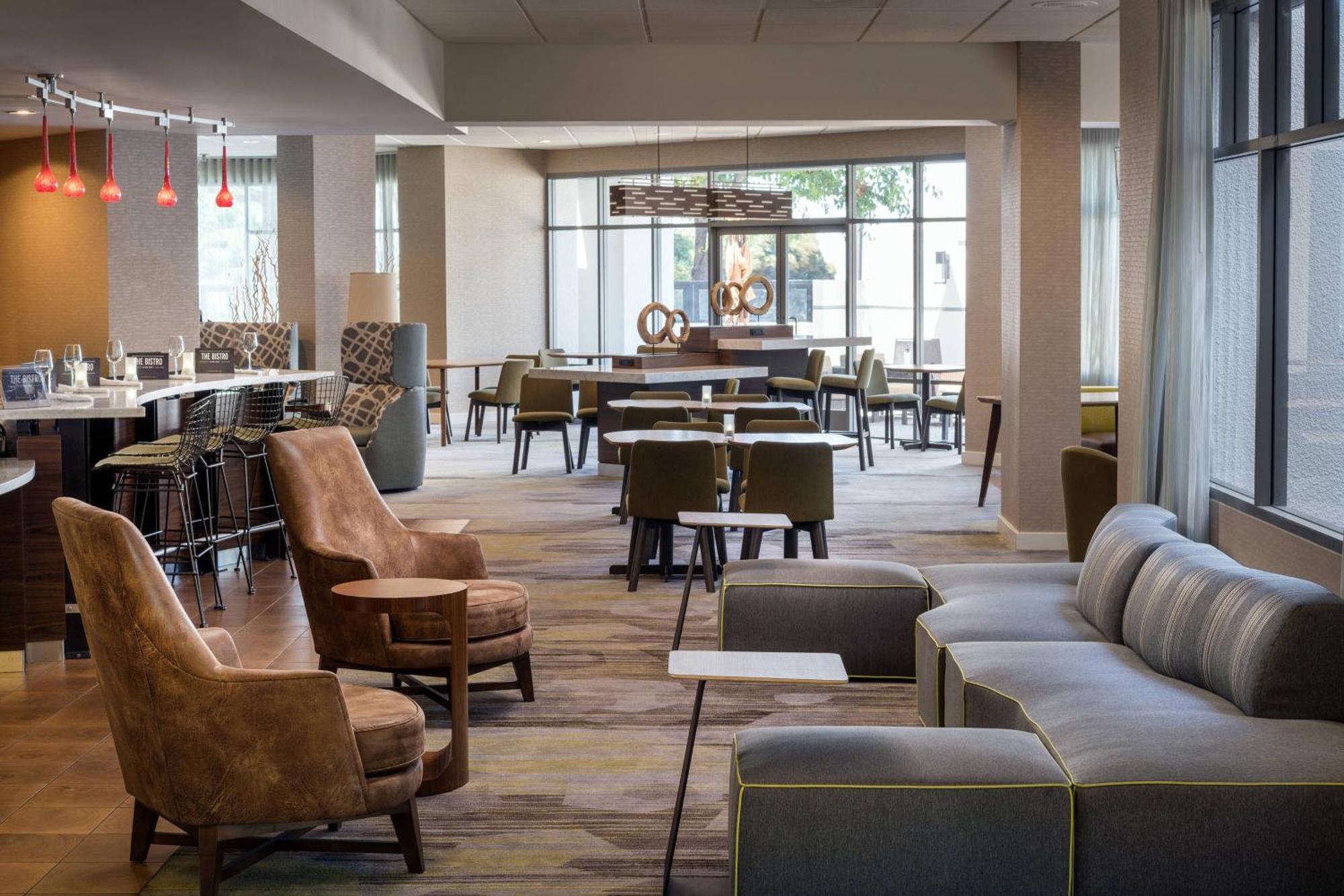 Courtyard By Marriott Richmond Berkeley Hotel Ngoại thất bức ảnh