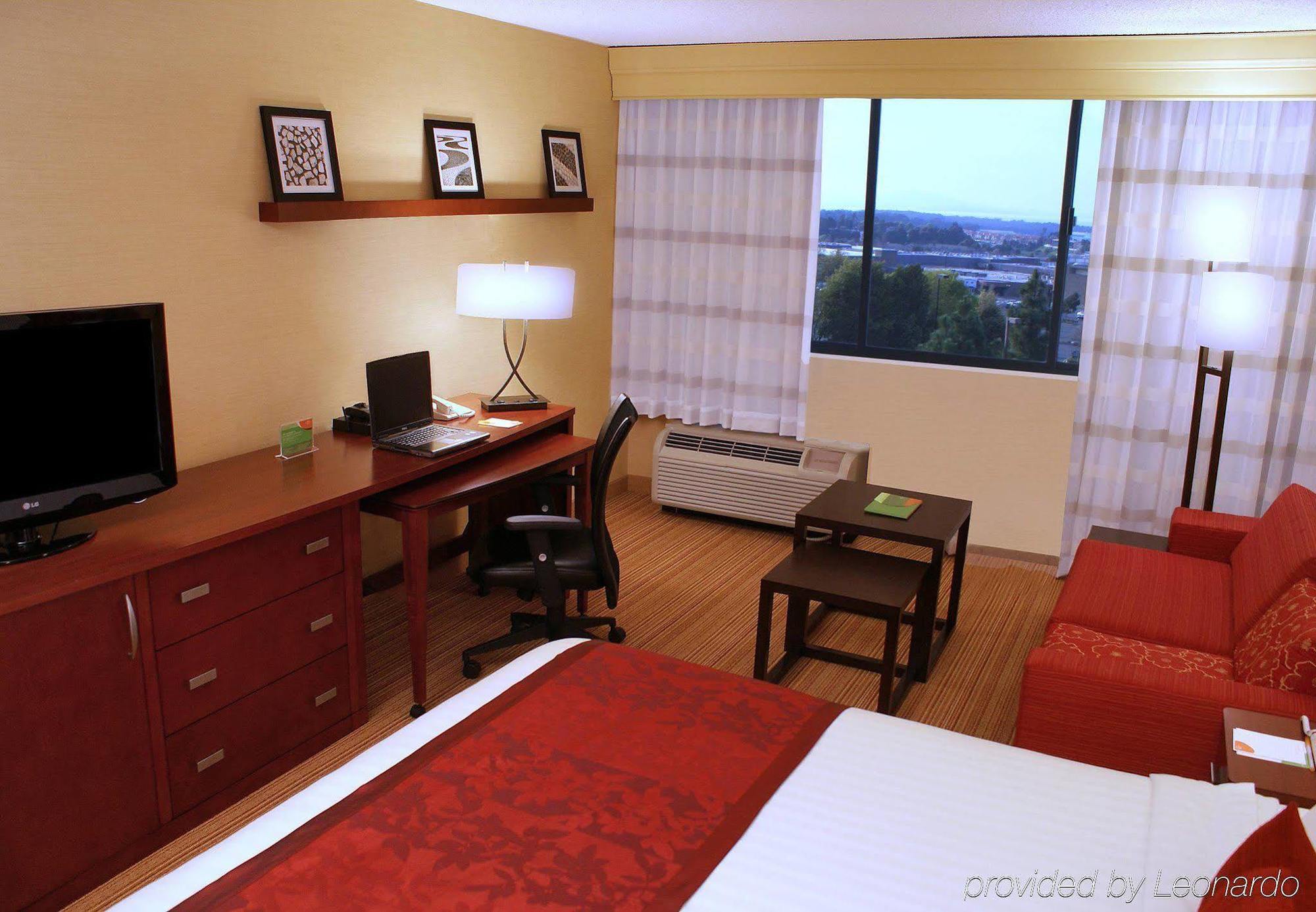 Courtyard By Marriott Richmond Berkeley Hotel Ngoại thất bức ảnh